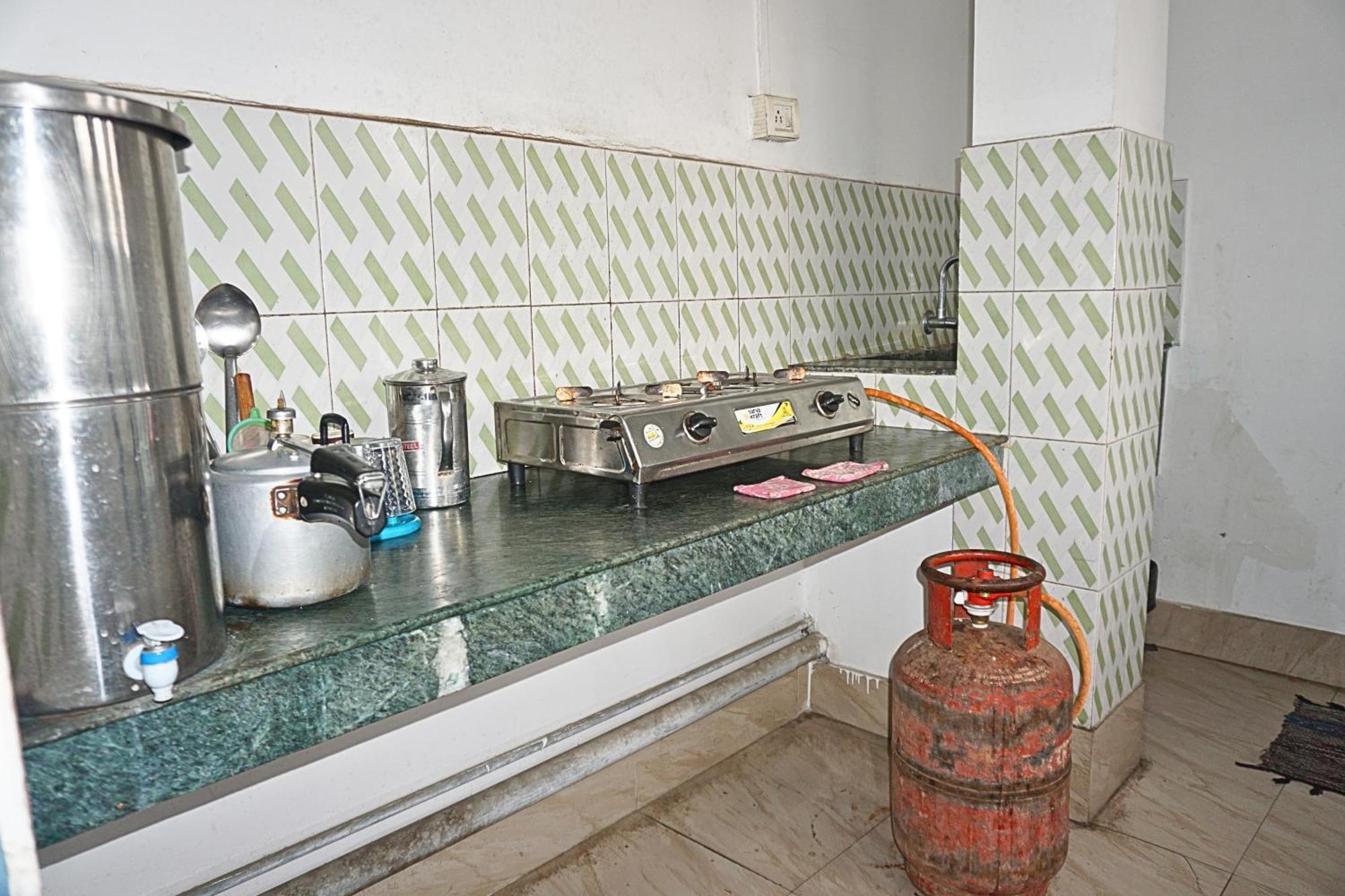 Taj Residency Holiday Homestay -Entire 1Bhk & 2Bhk Private Apartments -Call 767Ooo54Oo Джорхат Экстерьер фото